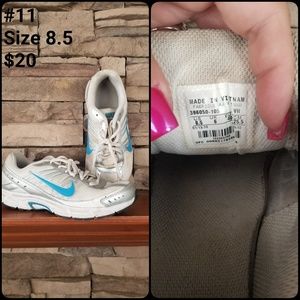 Women's Nike Shoes Size 8.5